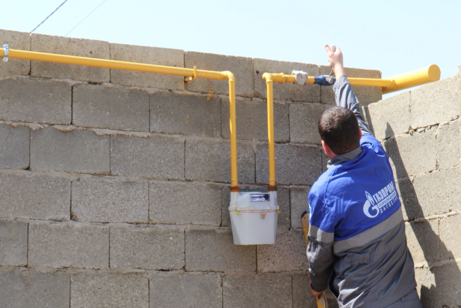 В селе Коркмаскала газифицирован дом многодетной семьи