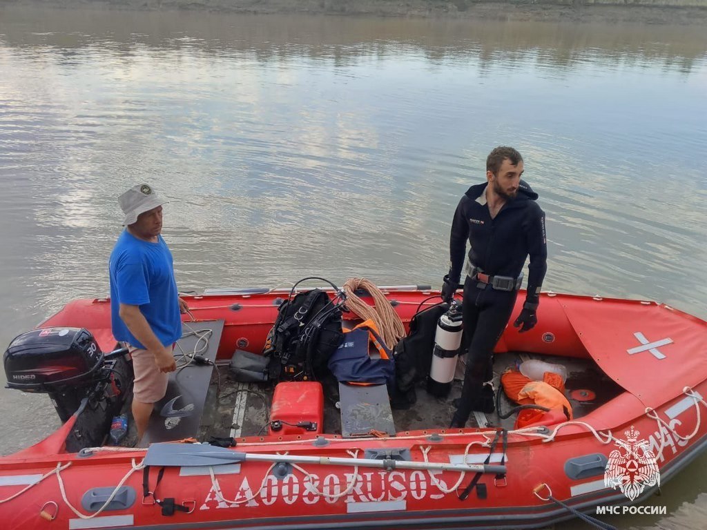 Тело мужчины, утонувшего в реке Сулак, обнаружено и передано родственникам