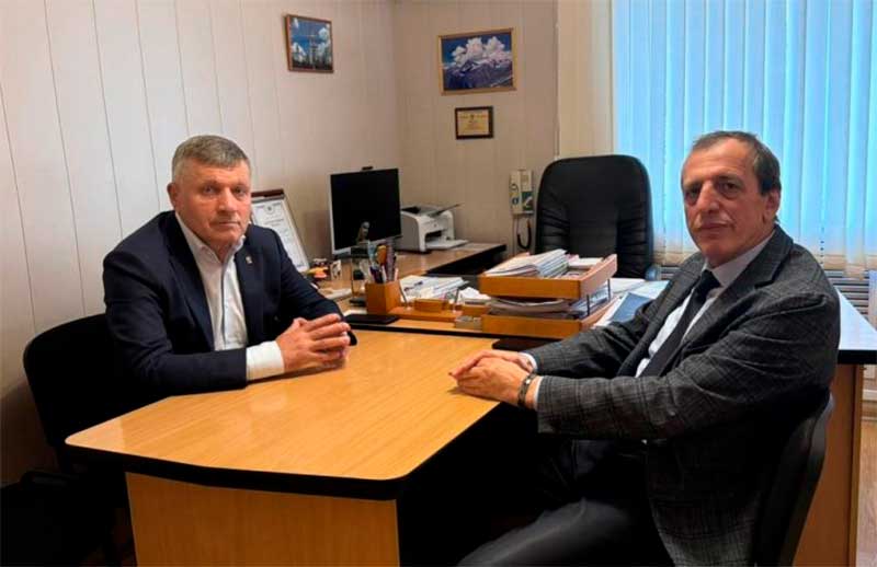 Ахмед Гамзатов посетил общеуниверситетскую кафедру психологии ДГПУ имени Р. Гамзатова