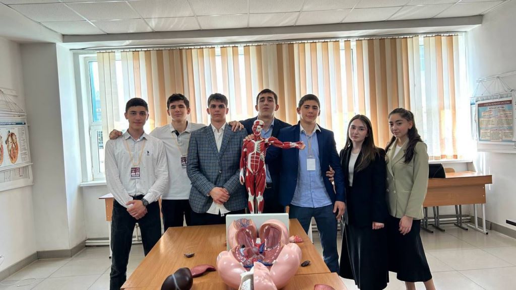Профориентационная квест-игра прошла в Медицинском колледже имени Башларова