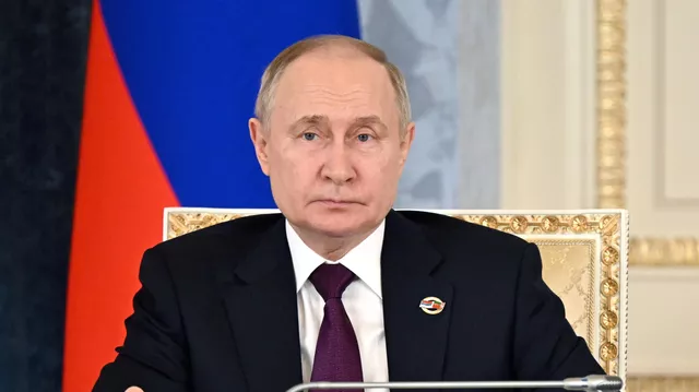 Путин поручил проводить конкурс поддержки волонтерства