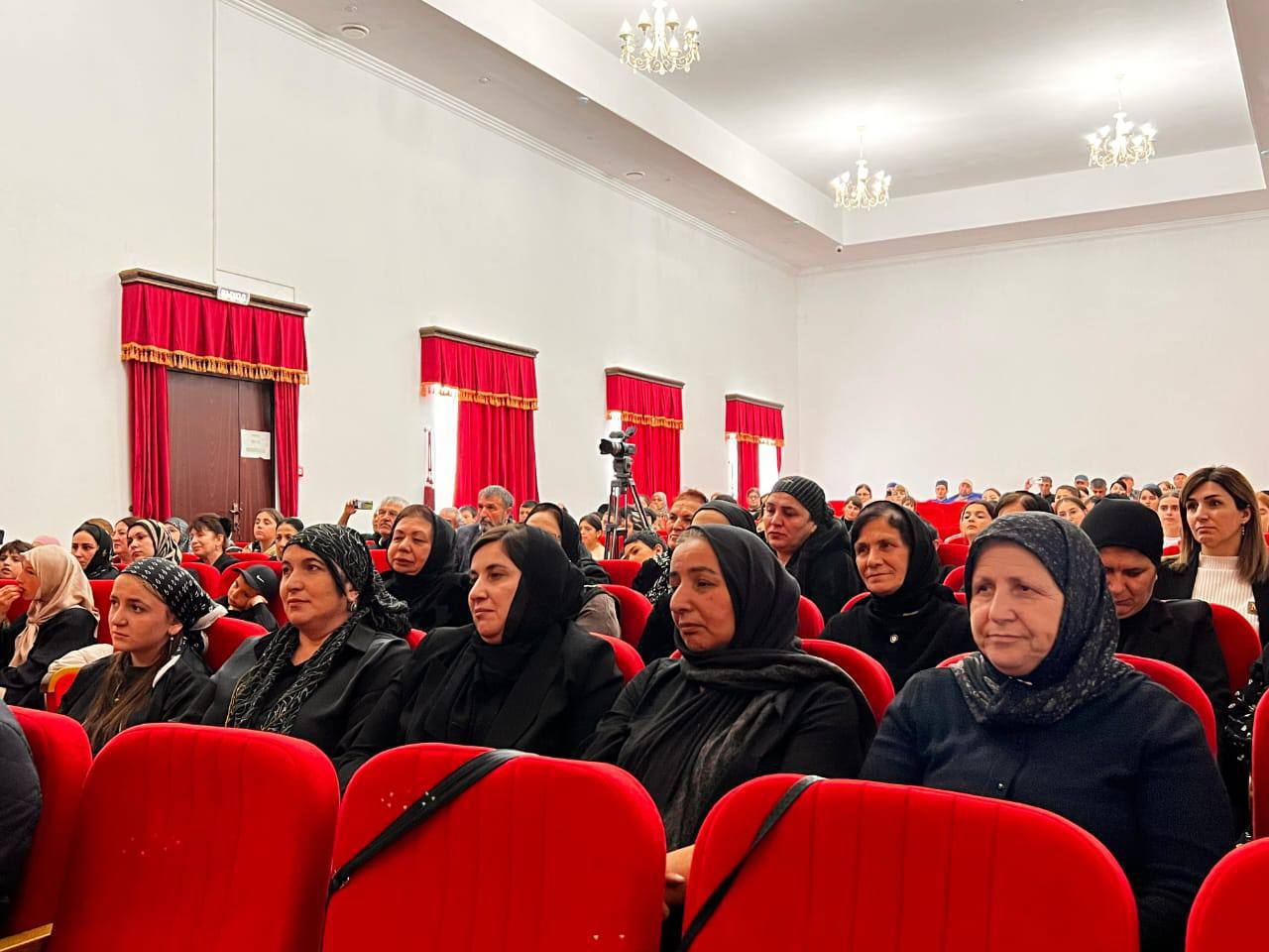 Спектакль для членов семей военнослужащих СВО прошел в Табасаранском районе