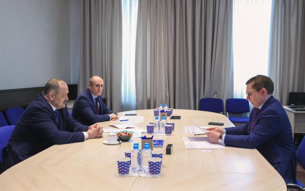 Сергей Меликов провел встречу с секретарем Генсовета «ЕР» Владимиром Якушевым