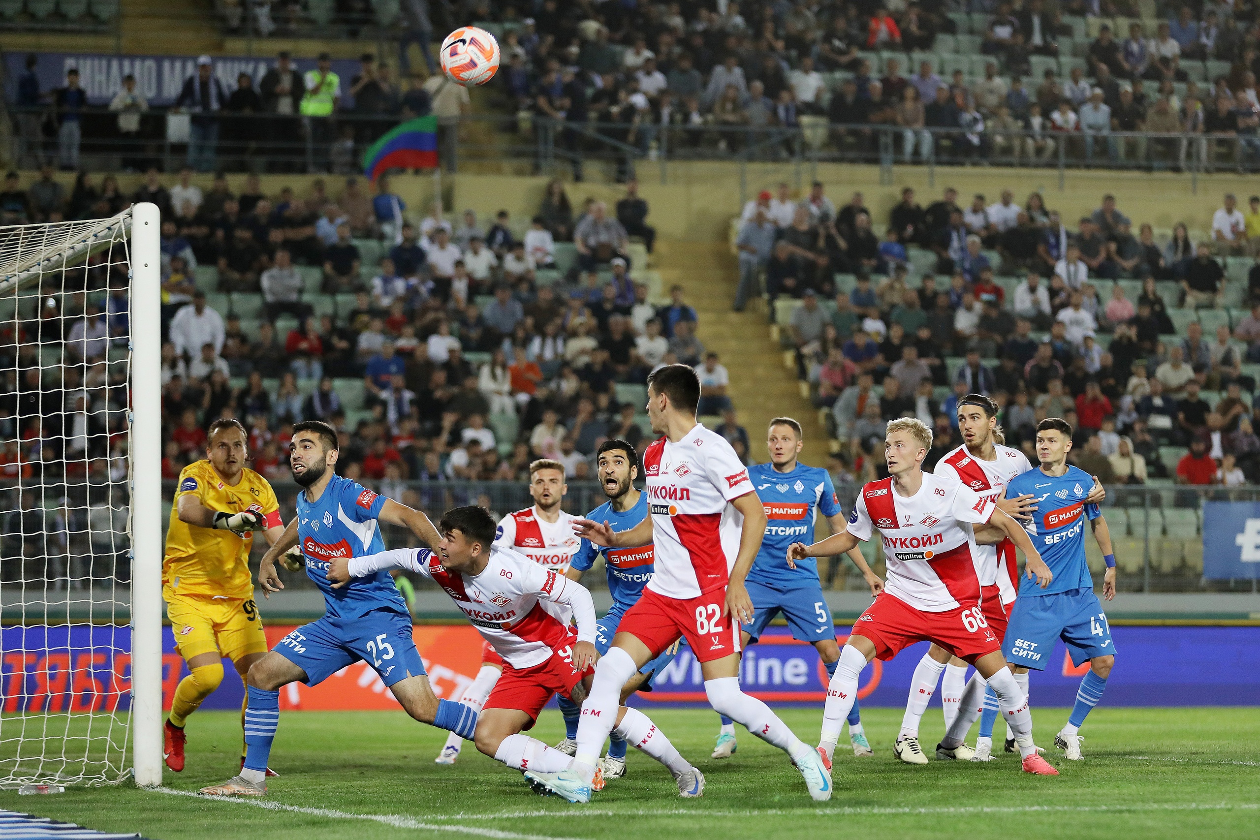 Махачкалинское «Динамо» снова сыграет со «Спартаком»