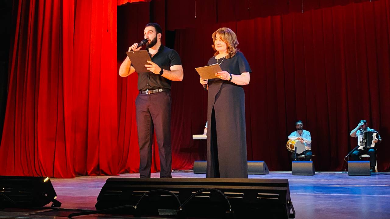 Концерт ко Дню семьи прошел в Даргинском театре