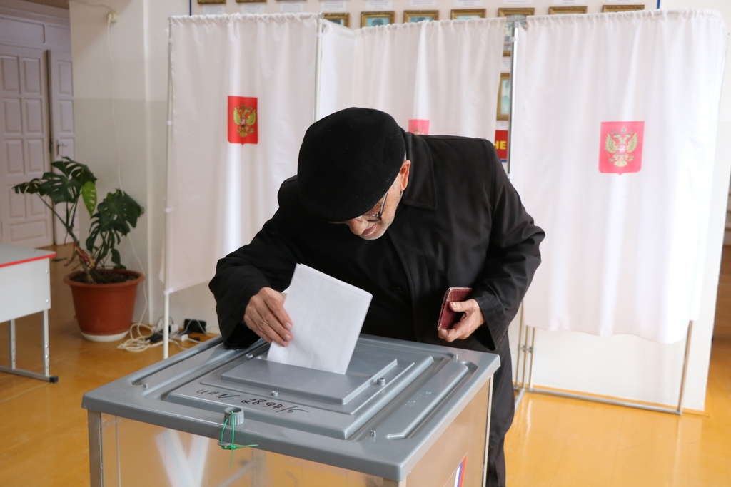 Медицинские работники Казбековского района участвуют в президентских выборах