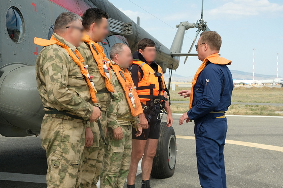 Учебно-тренировочные полеты авиации Росгвардии прошли в Дагестане