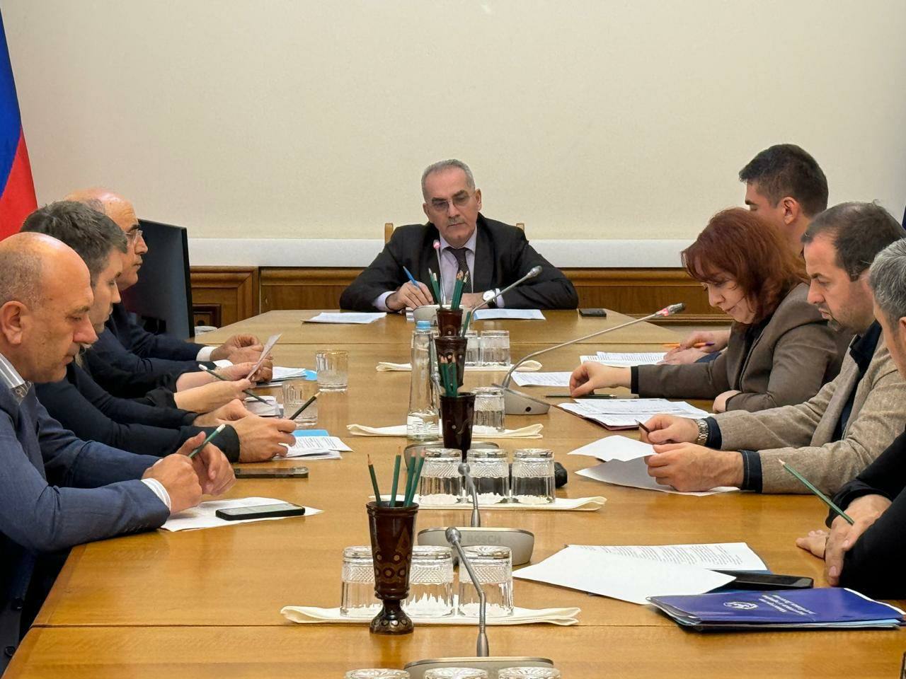 Получение комплексных экологических разрешений обсудили в Правительстве Дагестана