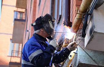 Газовики Махачкалы выявили утечку газа на подземном газопроводе высокого давления