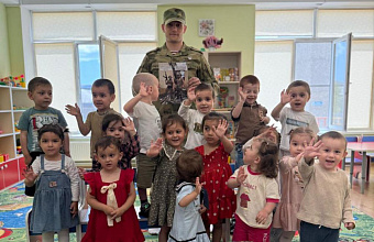 Председатель филиала ветеранской организации организовал благотворительную акцию для детей Карабудахкентского района