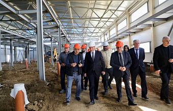 Максим Боровой посетил стройплощадку мясоперерабатывающего завода ООО «Дагмясо»