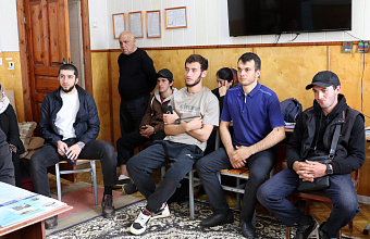 Призывников Кайтагского и Дахадаевского районов торжественно проводили в армию