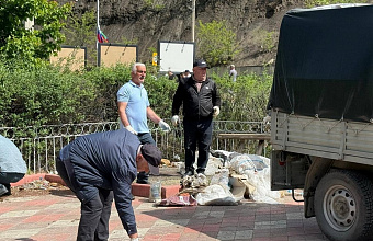 Активисты «Единой России» в Унцукульском районе приняли участие в субботнике