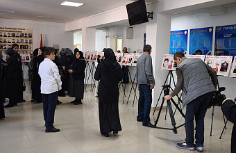 Презентация выставки «Наследие героев» прошла в Кумторкалинском районе