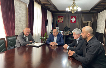 Руководитель ДРО Фонда «Все вместе» с рабочим визитом посетил Бабаюртовский район