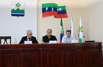 Нариман Абдулмуталибов провел совещание по вопросам обращения с отходами