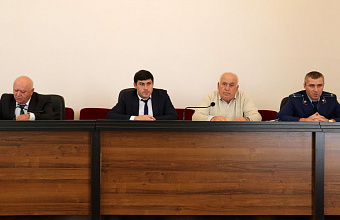 Заседание районного Собрания депутатов 8-го созыва состоялось в Кайтагском районе