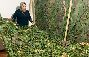 В Цунтинском районе заработали три мастерские по плетению маскировочных сетей для бойцов СВО