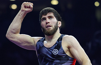 Заур Угуев стал трехкратным чемпионом мира