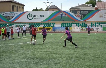 Более 300 детей собрал футбольный турнир «Кожаный мяч» в Дербенте