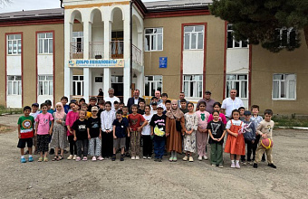 Глава Хивского района посетил пришкольные лагеря дневного пребывания