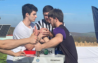 В Дагестане впервые прошла «Гонка Героев»: более 10 тыс. участников покорили трассу в экопарке Эрпели