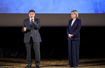 Руководителю ансамбля «Лезгинка» вручили медаль Александра Твардовского