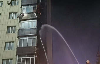 В Дербенте загорелась кровля 9-этажного дома