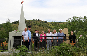  В Варсите открыли мемориальный комплекс погибшим в Великой Отечественной войне и локальных конфликтах