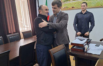 Врио главы Карабудахкентского района получил благодарственное письмо от командира войсковой части