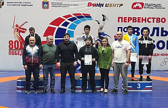 Двое дагестанских борцов победители на Первенстве России