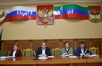 Вопросы проведения весенней призывной кампании и реализацию нацпроектов обсудили в администрации Каякентского района