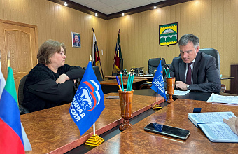 В рамках Единого дня приемов глава Сулейман-Стальского района рассмотрел обращения участников СВО и их семей