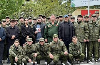 Представители «Единой России» организовали для студентов встречу с участником СВО