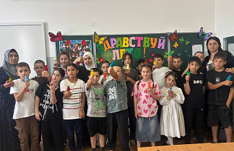 В лагере «Солнышко» прошла встреча с участником СВО Ибрагимом Хизриевым