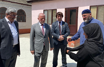 В Новолакском районе семьям погибших участников СВО оказали материальную помощь