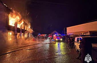 Коттедж на пляже и частный дом сгорели в Дагестане за одни сутки