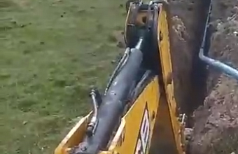 В Ахвахском районе продолжается масштабная реконструкция водопровода