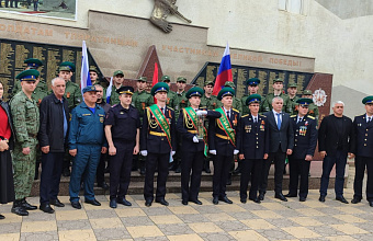 Представители погранотряда присоединились к «Эстафете Победы» в Тляратинском районе