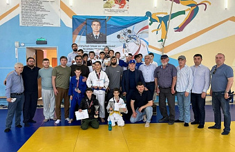 Турнир по дзюдо памяти бойца СОБР Росгвардии прошел в Дагестане