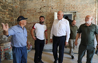 Дагестанцы восстанавливают работу социально значимых объектов в Запорожье 