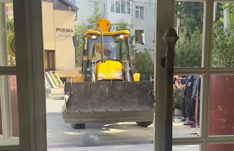 В Махачкале в одном из парков снесли ресторан, захвативший муниципальную землю