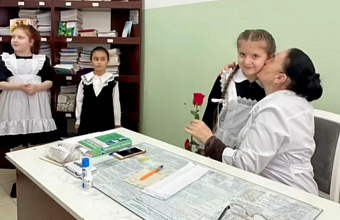 В Первомайской больнице поздравили матерей-пациентов клиники