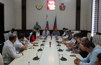 В Дербенте обсудили меры поддержки и перспективы развития бизнеса