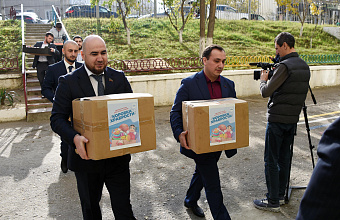 Депутаты Народного Собрания Дагестана приняли участие в акции «Коробка храбрости»