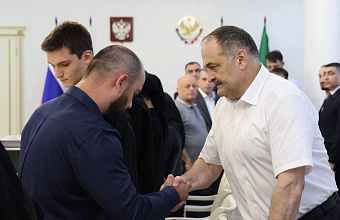 Глава Дагестана провел очередную встречу с семьями участников СВО