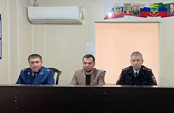 Прокурор Южно-Сухокумска встретился с предпринимателями
