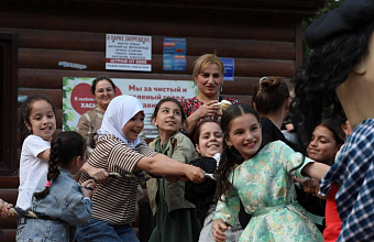 По инициативе «Единой России» в Хасавюрте проходит праздник добрососедства