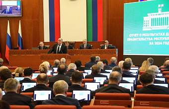 Абдулмуслим Абдулмуслимов: «Мы достигли рубежа в ВРП на уровне 1 трлн рублей»