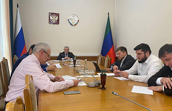Вопросы установления седьмой подзоны приаэродромной территории аэродрома Уйташ обсудили в Правительстве Дагестана